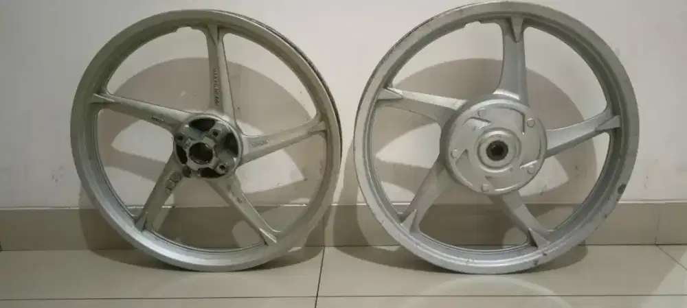 Velg CW Enkei Nouvo Z
