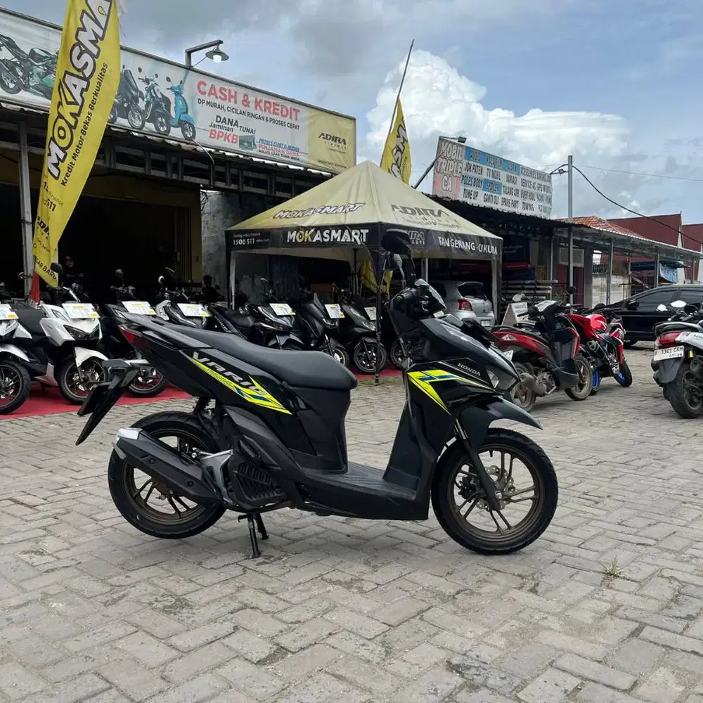 HONDA VARIO 125 CBS NEW 2024 LIKE NEW KTP DAERAH BISA DI BANTU CASH/CR