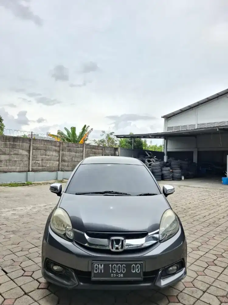 Mobilio 2015 E matic. Km 110rb