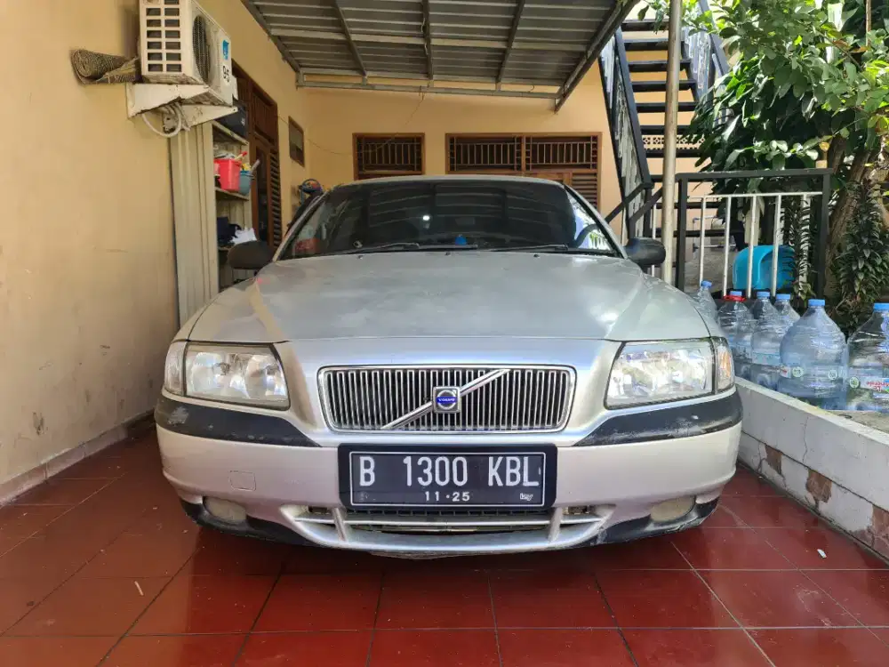 Volvo Sedan S80 2002 2.4 Non Turbo Standar irit 1:9 / 1:12 B.U Cepat