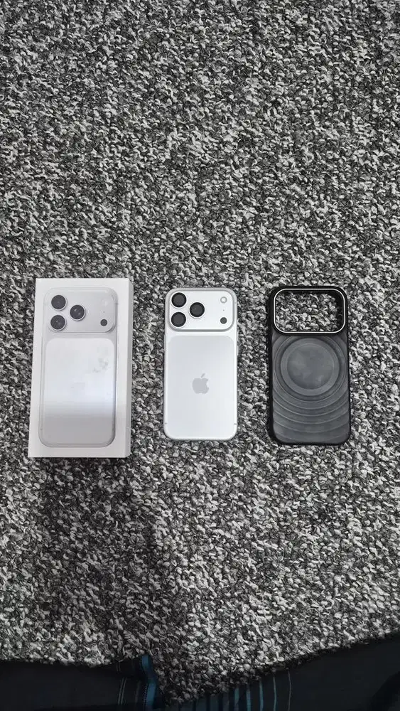 IPHONE 17 PRO 256 GB SILVER IBOX