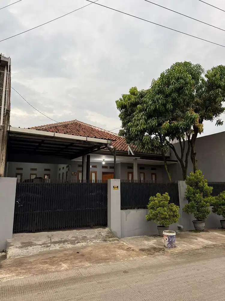 DIJUAL RUMAH BESERTA ISI NYA, PINGGIR JALAN RAMAI