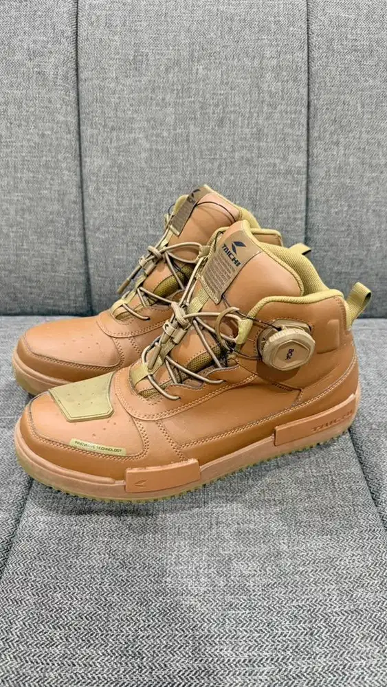 RS TAICHI (Brown) Tan Drymaster