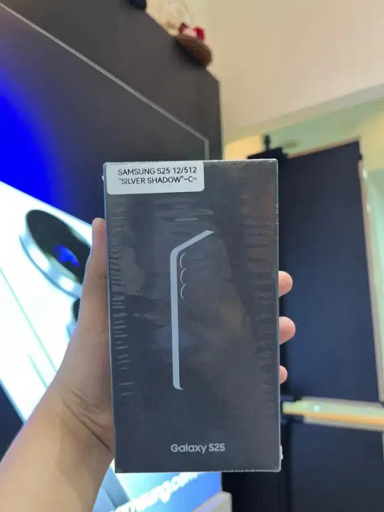Samsung Galaxy S25 5G 12/512GB Bergaransi Resmi SEIN