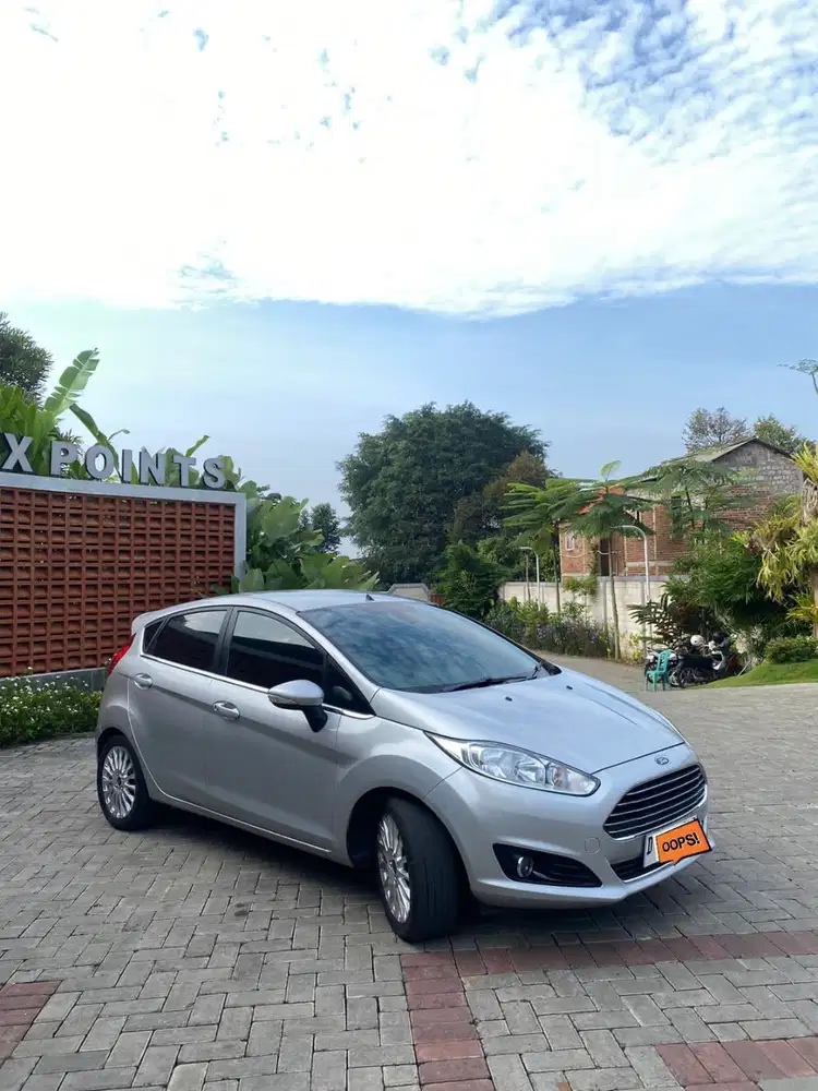 Ford Fiesta S AT 2013 Facelift Low km