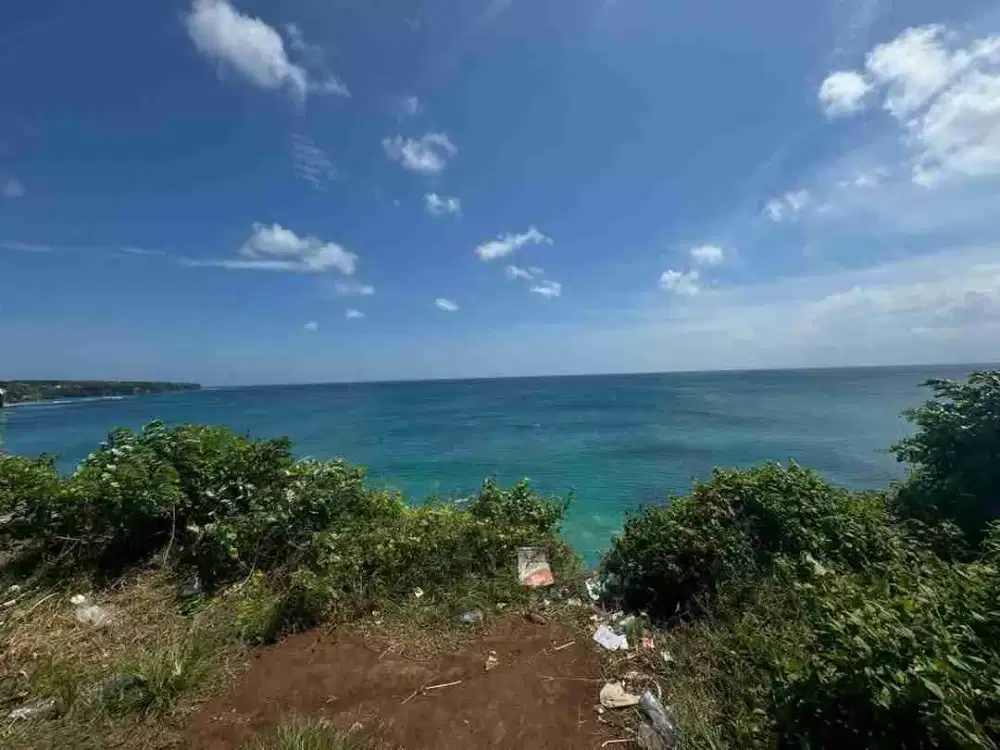 TANAH DEKAT PANTAI CEMONGKAK
