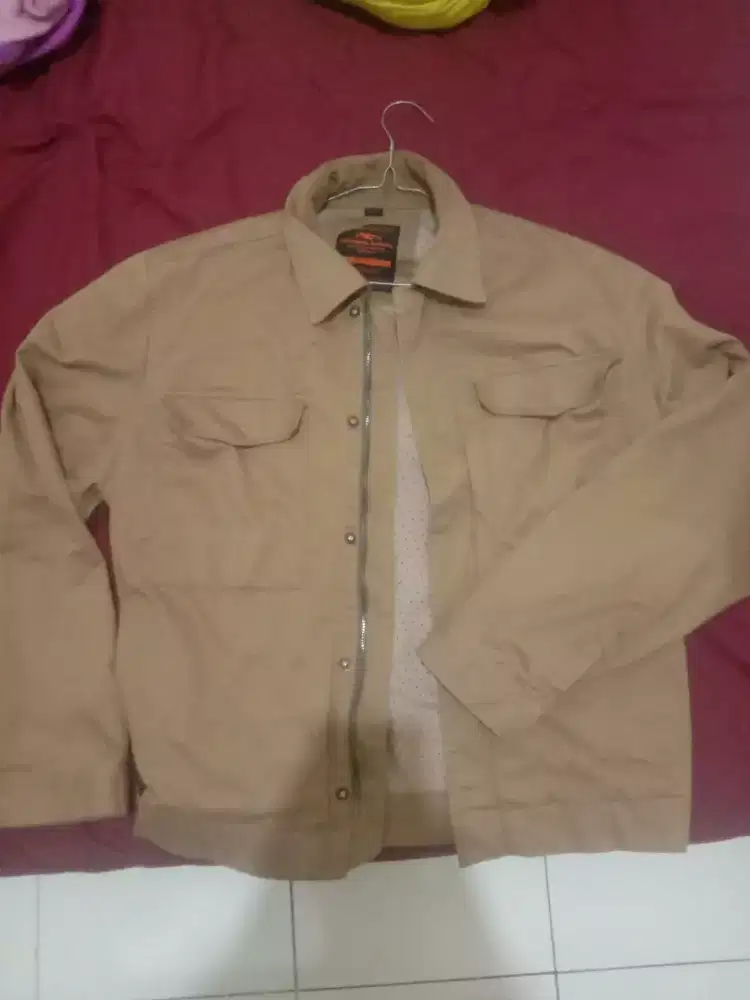 Jaket Casual Cardinal, Size L warna coklat sawo no minus cek sepuasnya