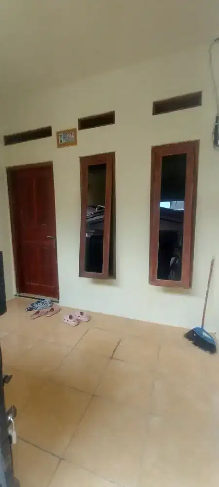 Dikontrakan Rumah 2 Lantai per 3 Bulan/6 Bulan/1 Tahun [Khusus Muslim]