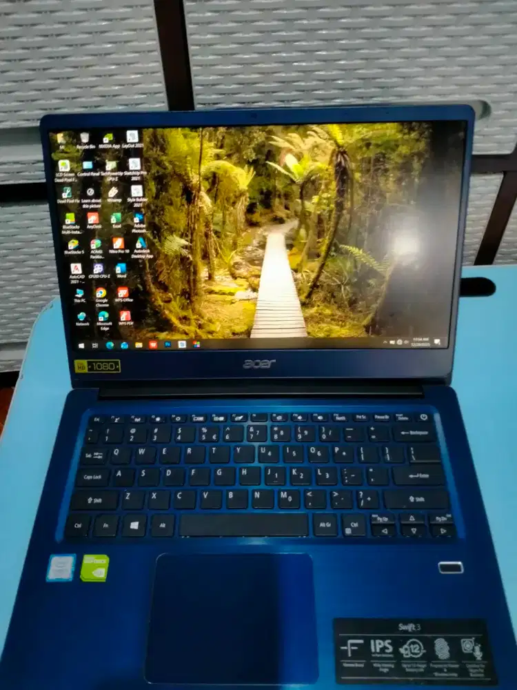 Laptop Acer Swift 3 core i5 gen 8 ram 8 M2 120 dual VGA