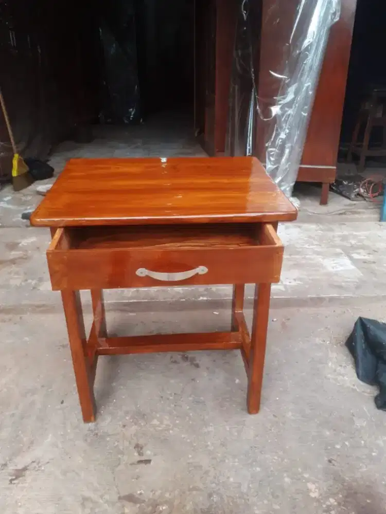 Meja antik jati tua bekas dah melamin 60*50*80 Bogor cibanteng