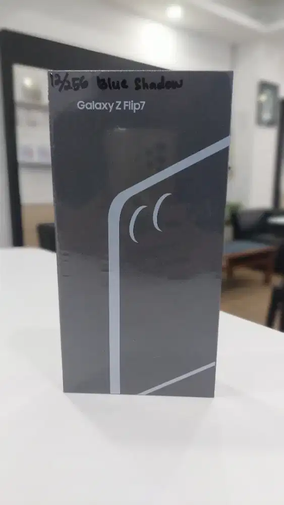 SAMSUNG Z FLIP 7 12/256