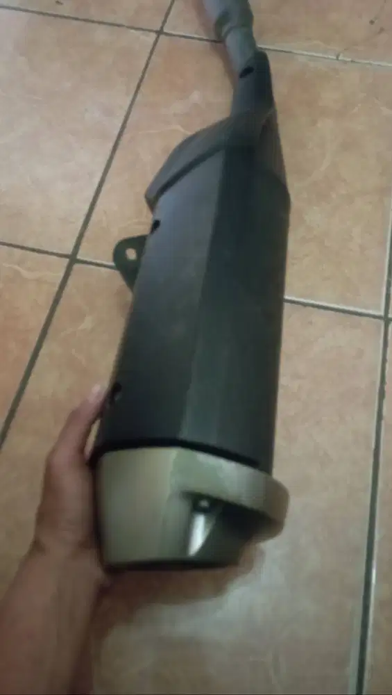 Kenalpot original R15 V3