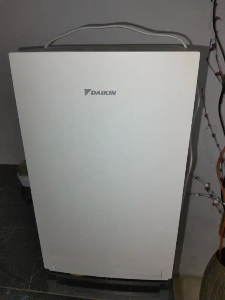 DAIKIN AIR PURIFIER