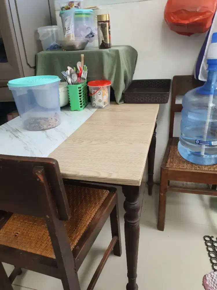 Meja makan jati plus bangku 4 model tua