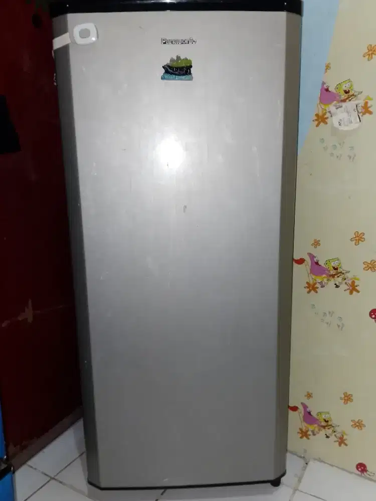 Kulkas masih dingin sekali