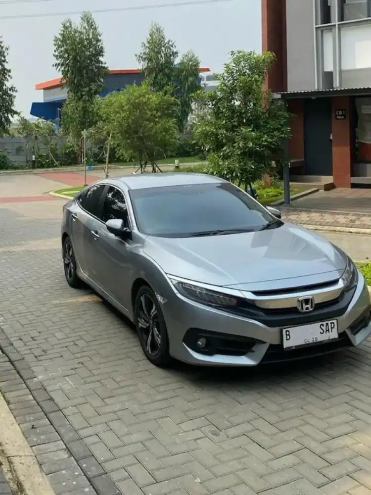 Civic ES Sedan 2019