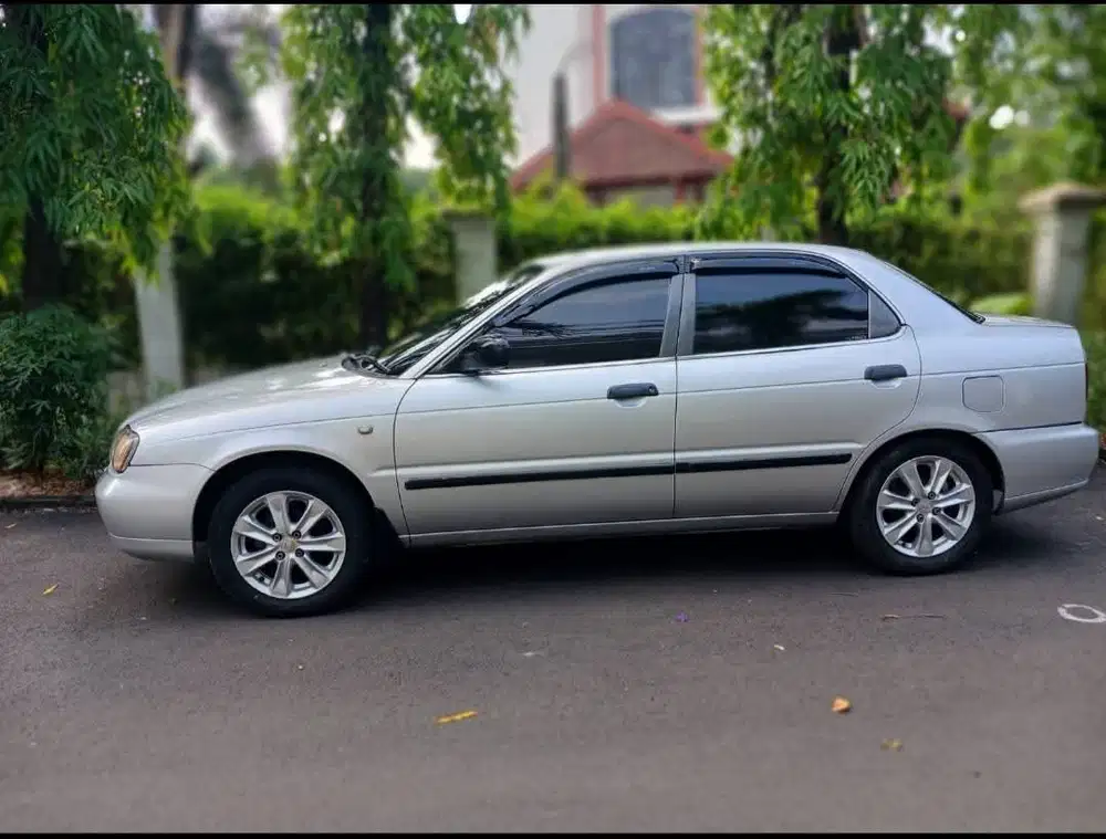 Suzuki Baleno 2002 Bensin