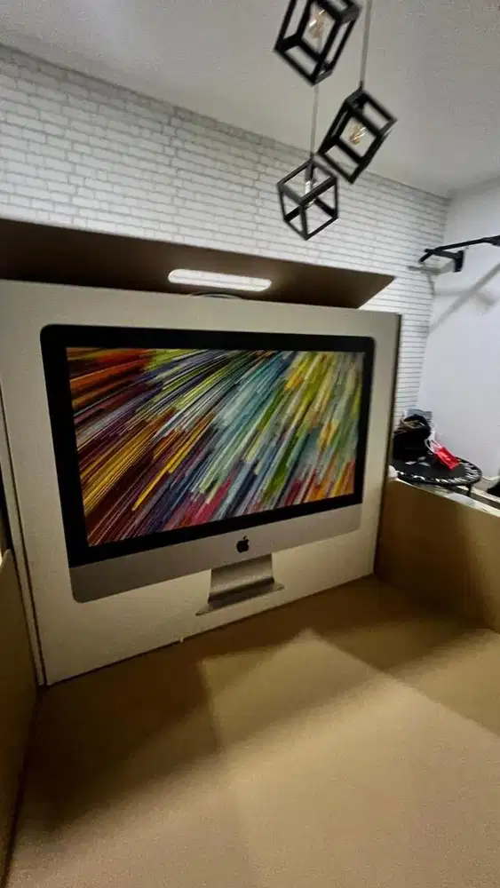 IMac 2019, 8GB ram, 21.5 inch