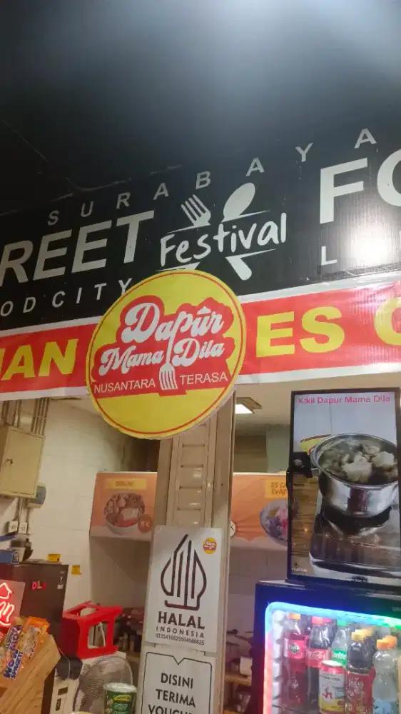 penjaga stan makanan