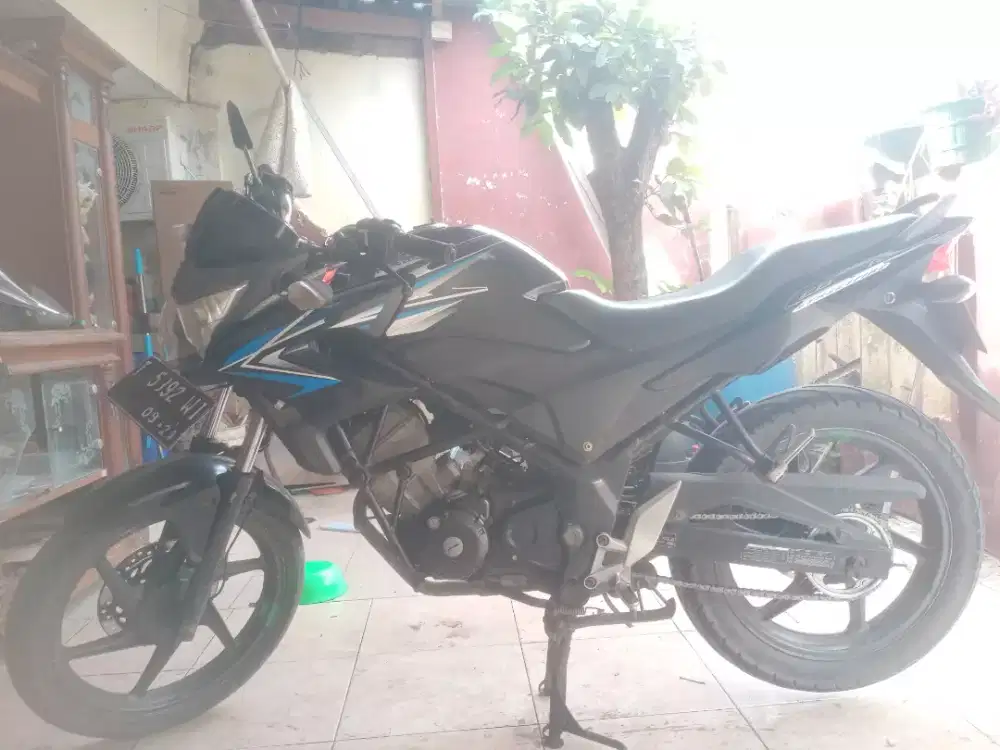 Motor CB150R StreetFire OLD