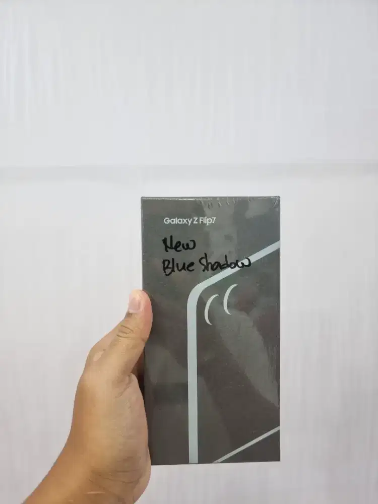 Samsung Z Flip 7 256GB Blue Shadow Garansi Resmi 1 Tahun ( NEW )