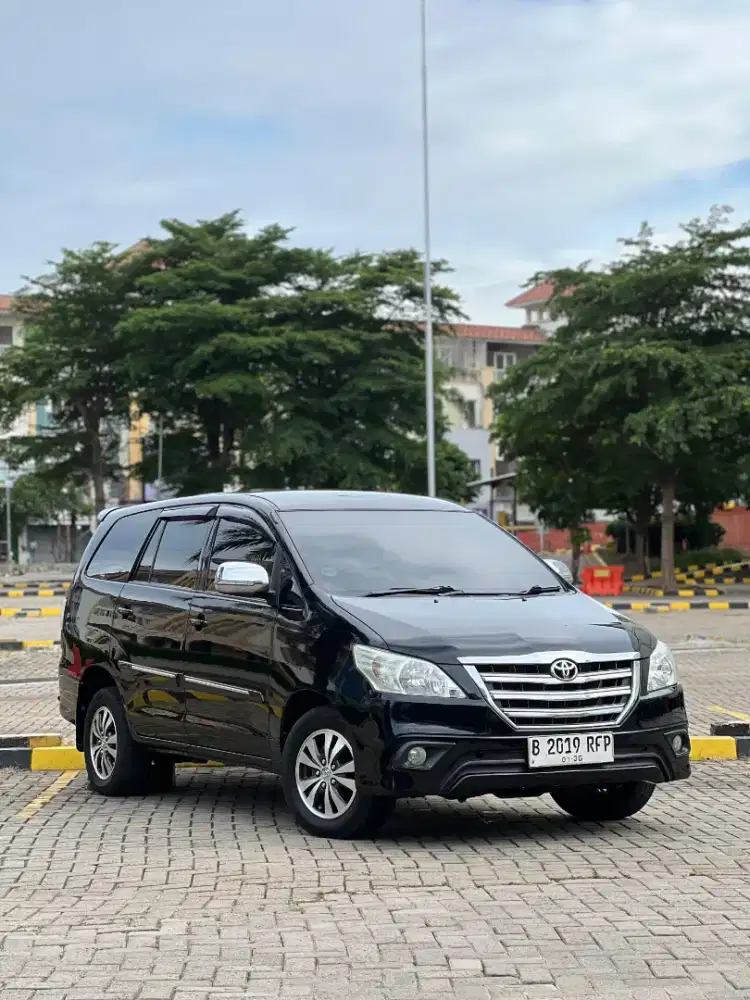 Toyota Innova G Disel Matic 2014 Hitam