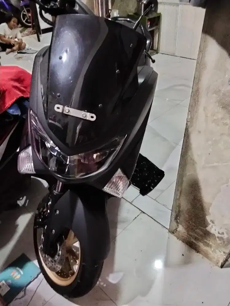 Dijual motor NMAX 2018 sekend rasa baru