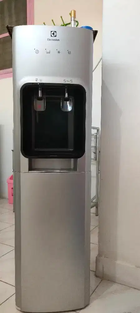 Dispenser Hot & Cold Electrolux EQBXF00BXSI