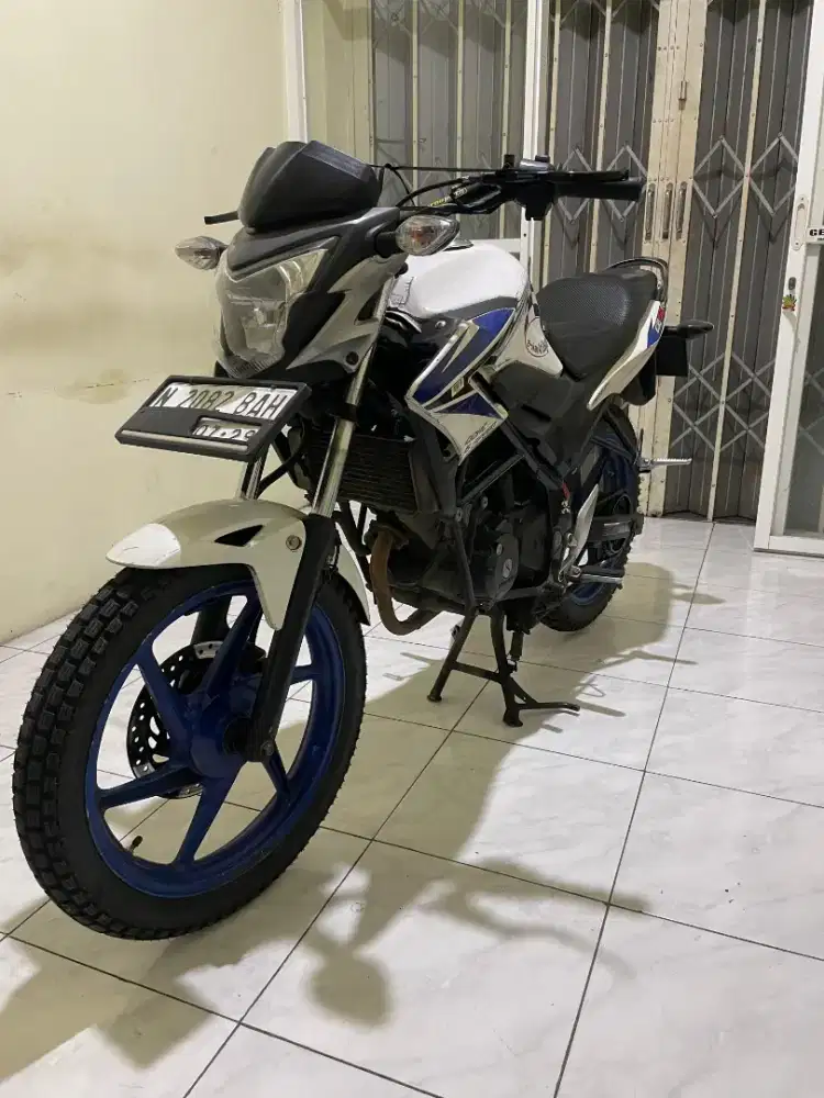 Cb150R 2015 lengkap hidup plat n