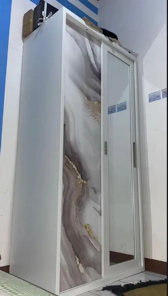 Lemari besi sleding 2 pintu