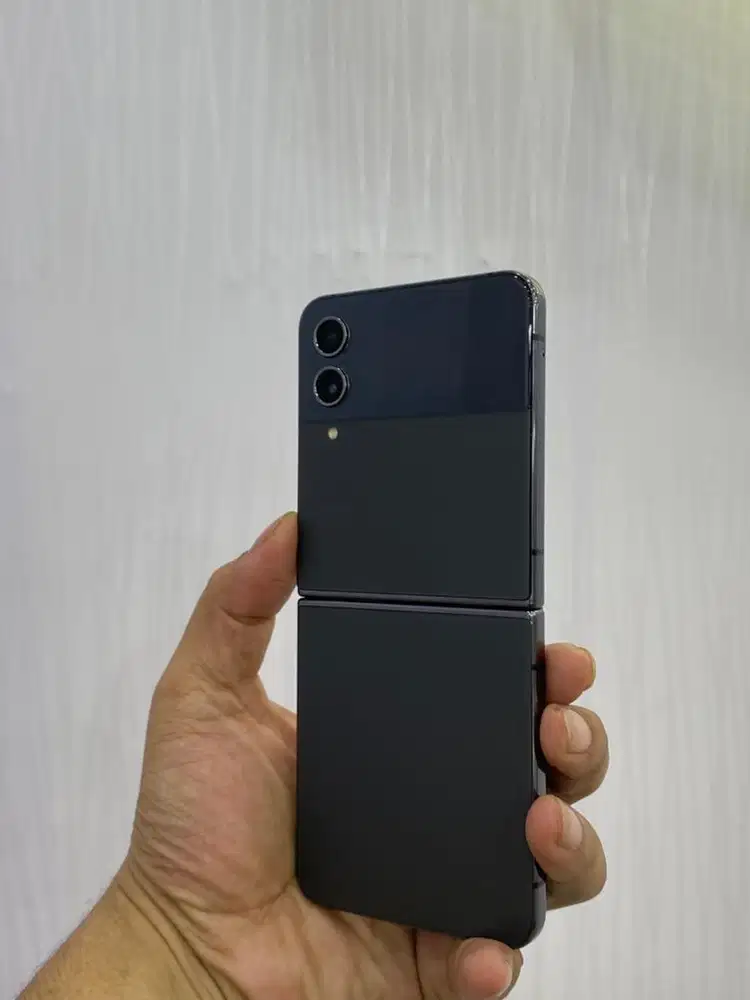 SAMSUNG GALAXY ZFLIP 4 8/128 GB Second