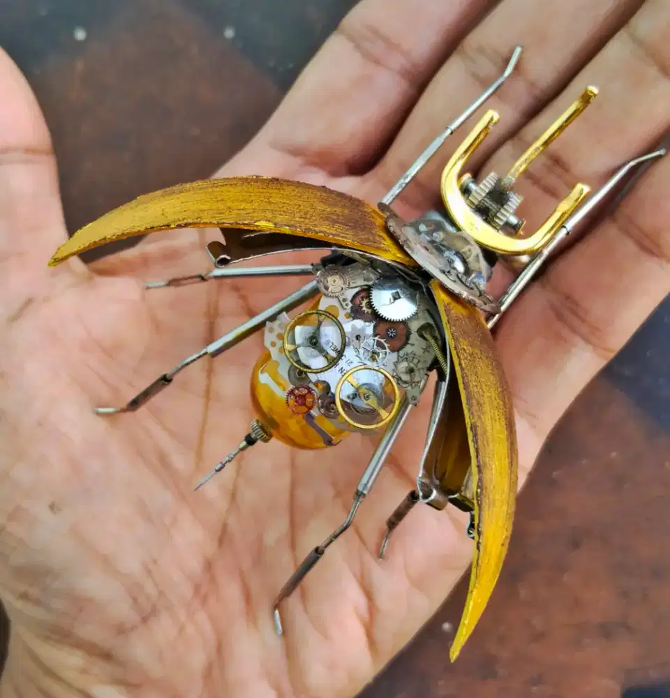 Steampunk insect robot bekas jam tintoys sepeda vintage antik lawas