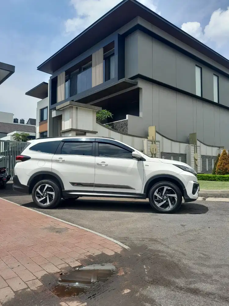 Toyota Rush 2023 Bensin