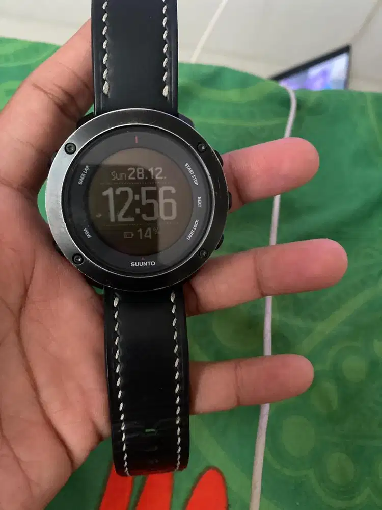 Jam tangan cowok Suunto Ambit3 Vertical