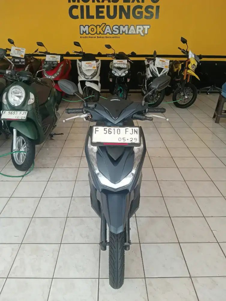 Dijual motor Honda Beat dlx 2024