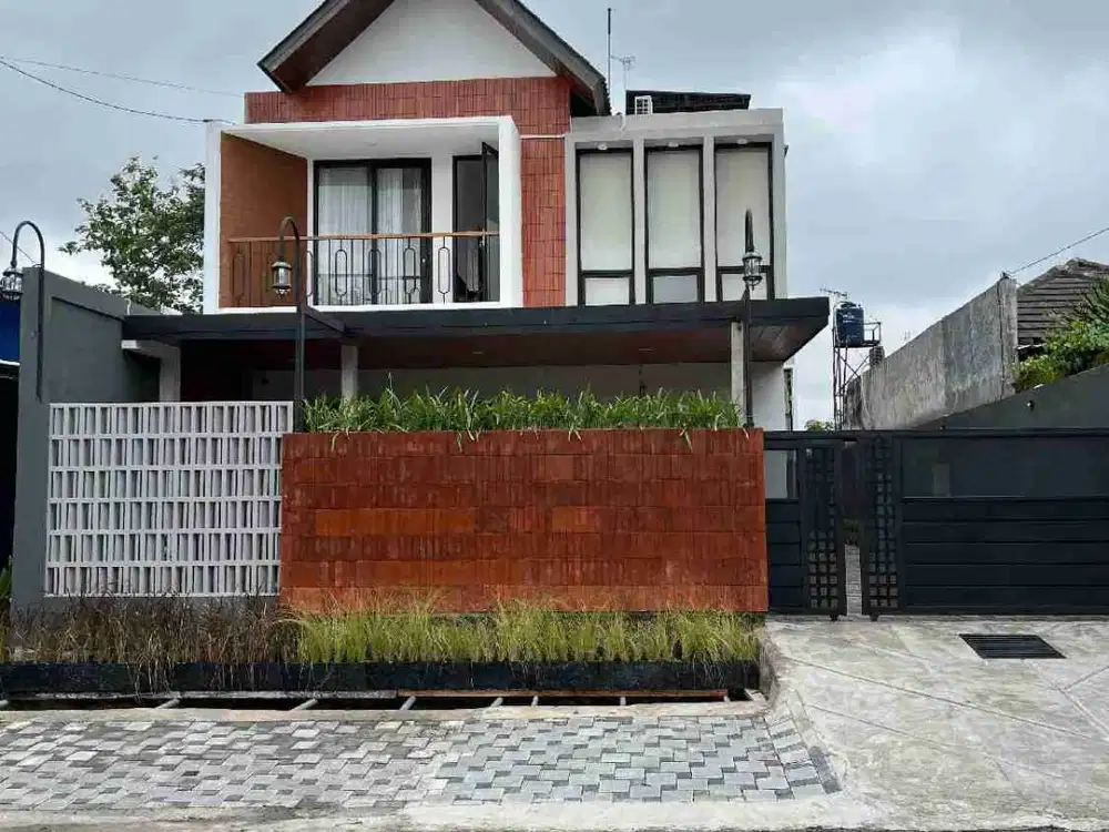 DIJUAL RUMAH INDUK DAN VILLA FULL FURNISH KOLAM RENANG VIEW MERAPI PALAGAN