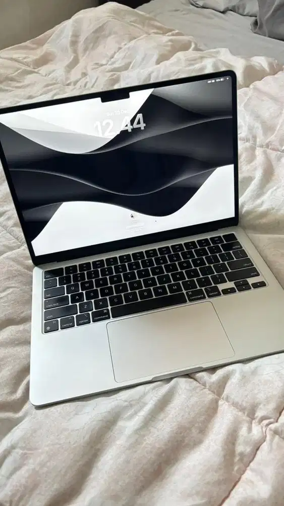 Macbook Air M2 16/256gb