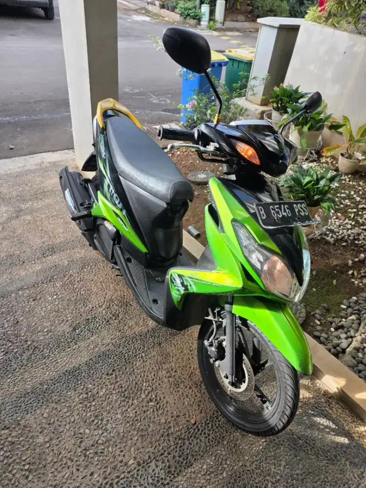 Yamaha Xeon 125 karbu