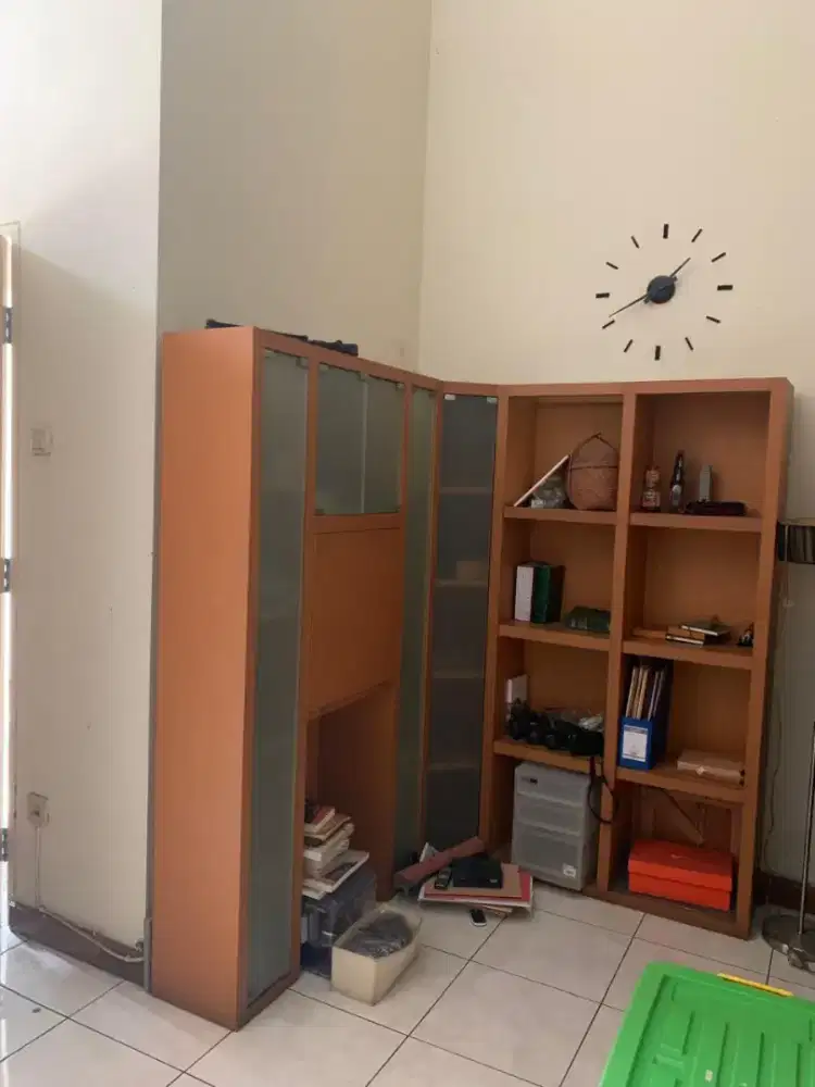 LEMARI L KAYU KONDISI BAGUS