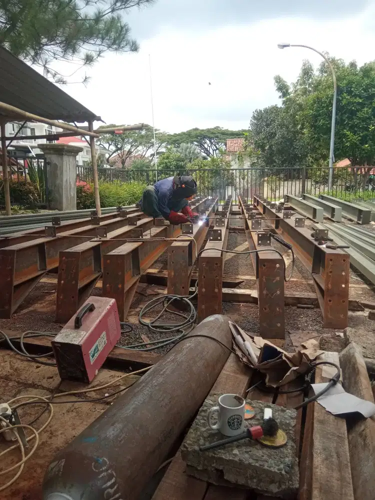 Atap kontruksi baja wf (pabrikasi)