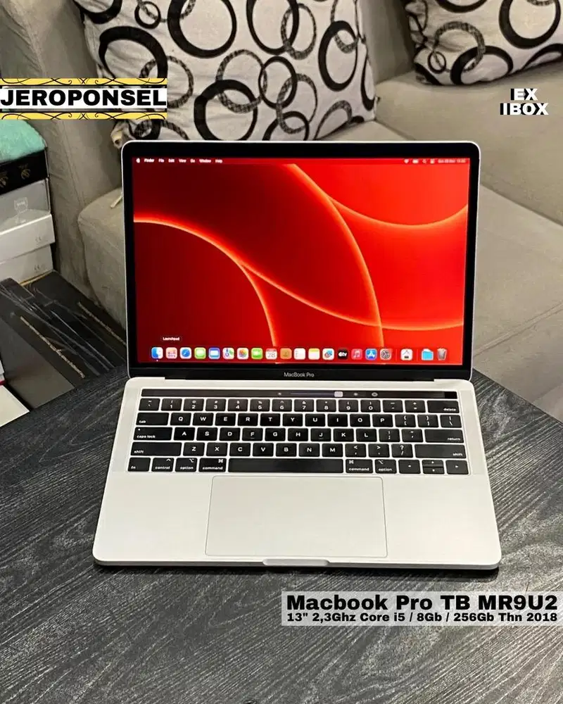 MACBOOK PRO 2018 13” i5 8/256GB SILVER MULUS BATTERY NEW
