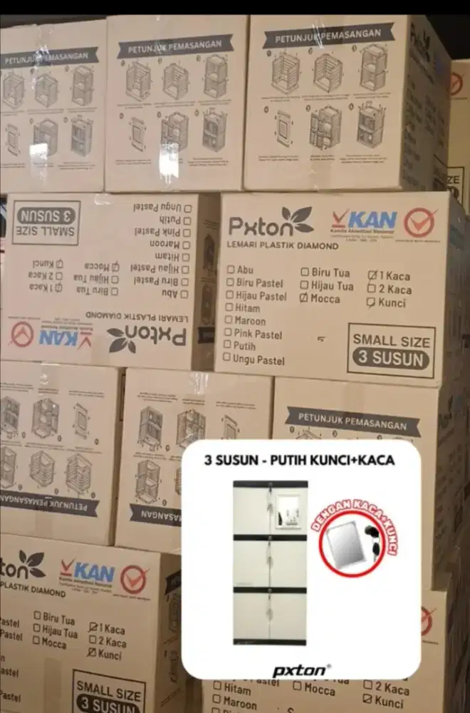 Lemari 3 susun kaca + kunci