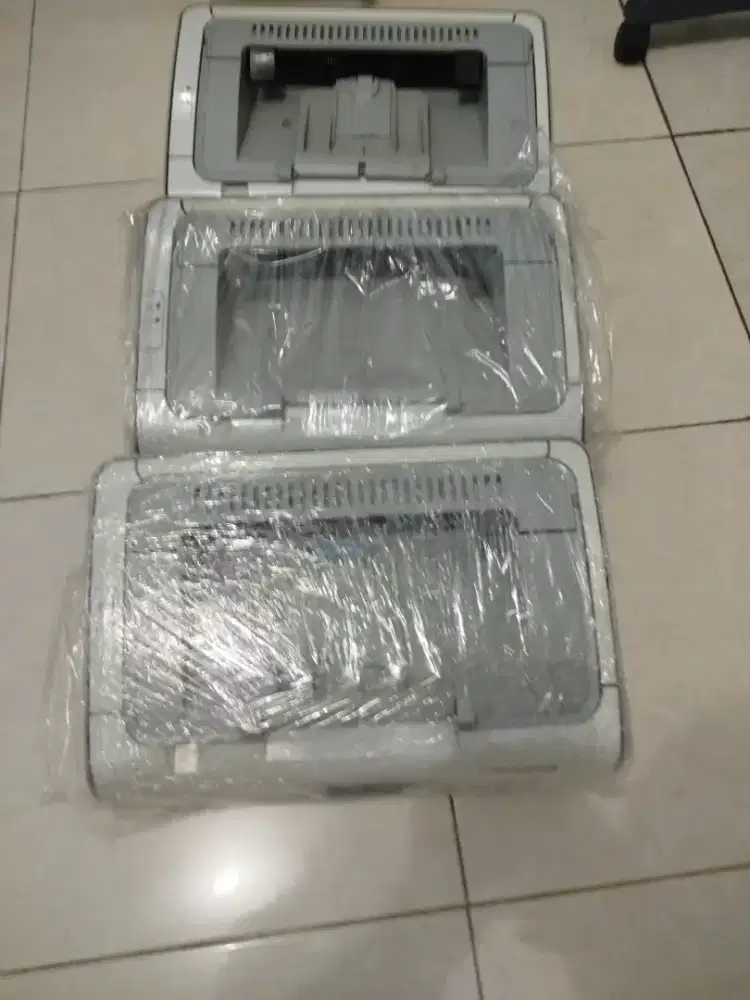 di jual printer hp 1102 siap pakai kabel usb & power harga per unit