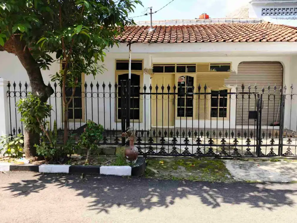 Dijual Rumah Tinggal Antapani