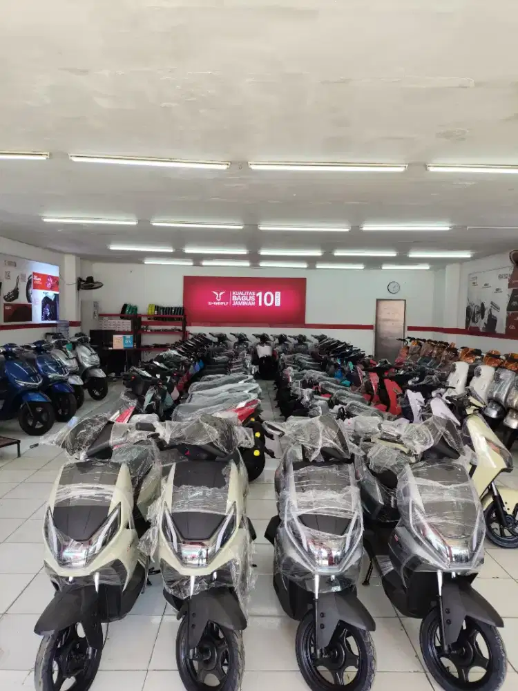 SEPEDA LISTRIK UWINFLY TERBARU