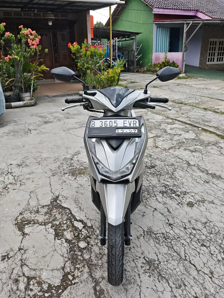 Dijual Beat Deluxe 2022 Mesin Standar