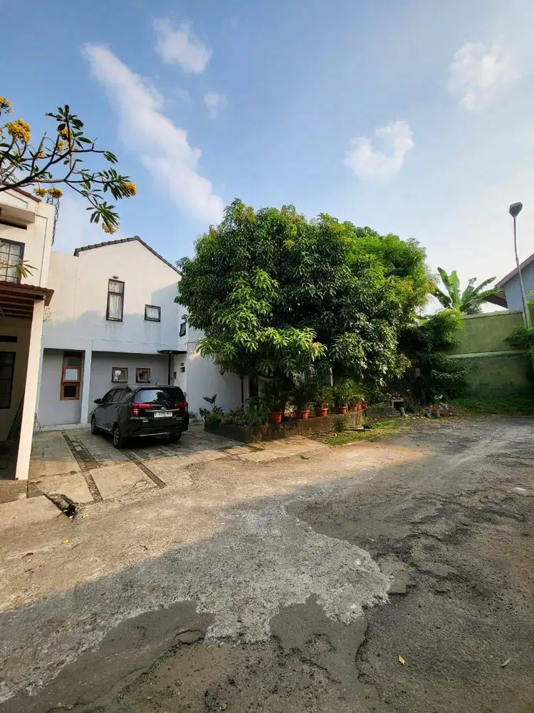 Rumah Modern Dkt Rs Premier Bintaro di Bintaro Tangsel Sc-13991