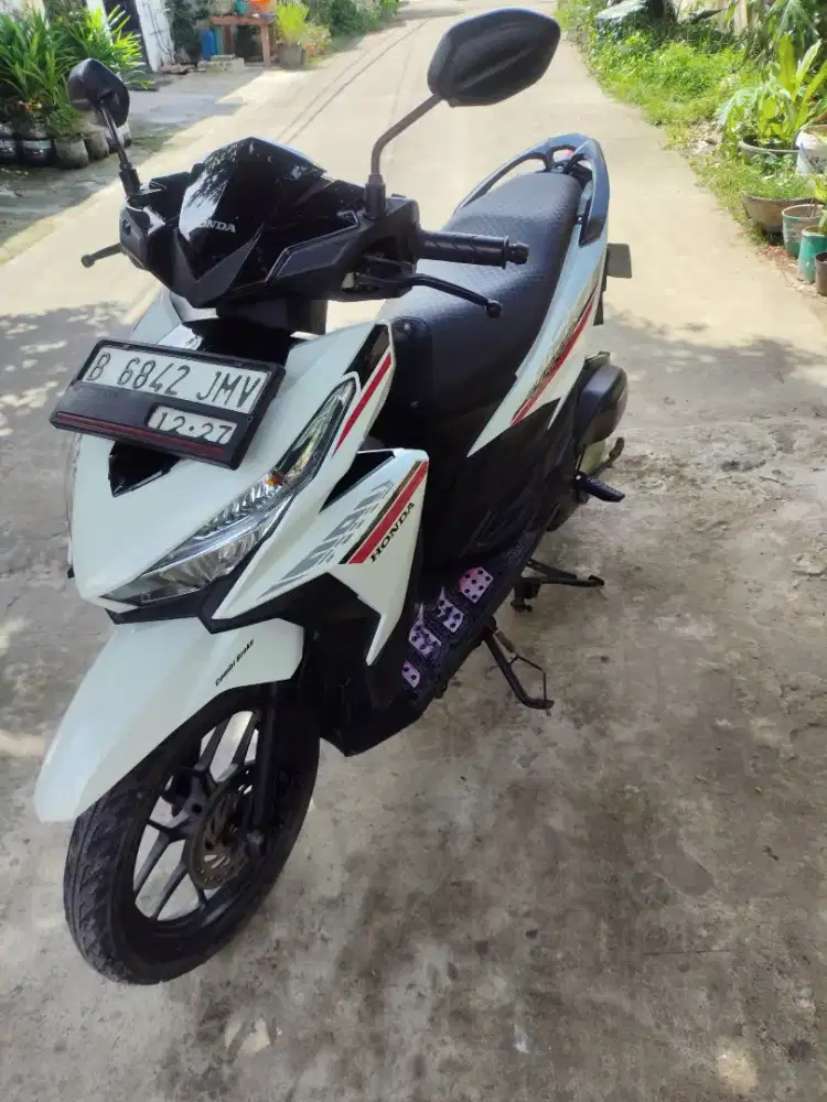 Vario led old 125 tahun 2017