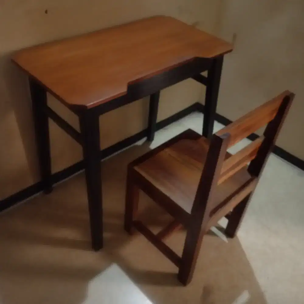 1 set meja,kursi belajar