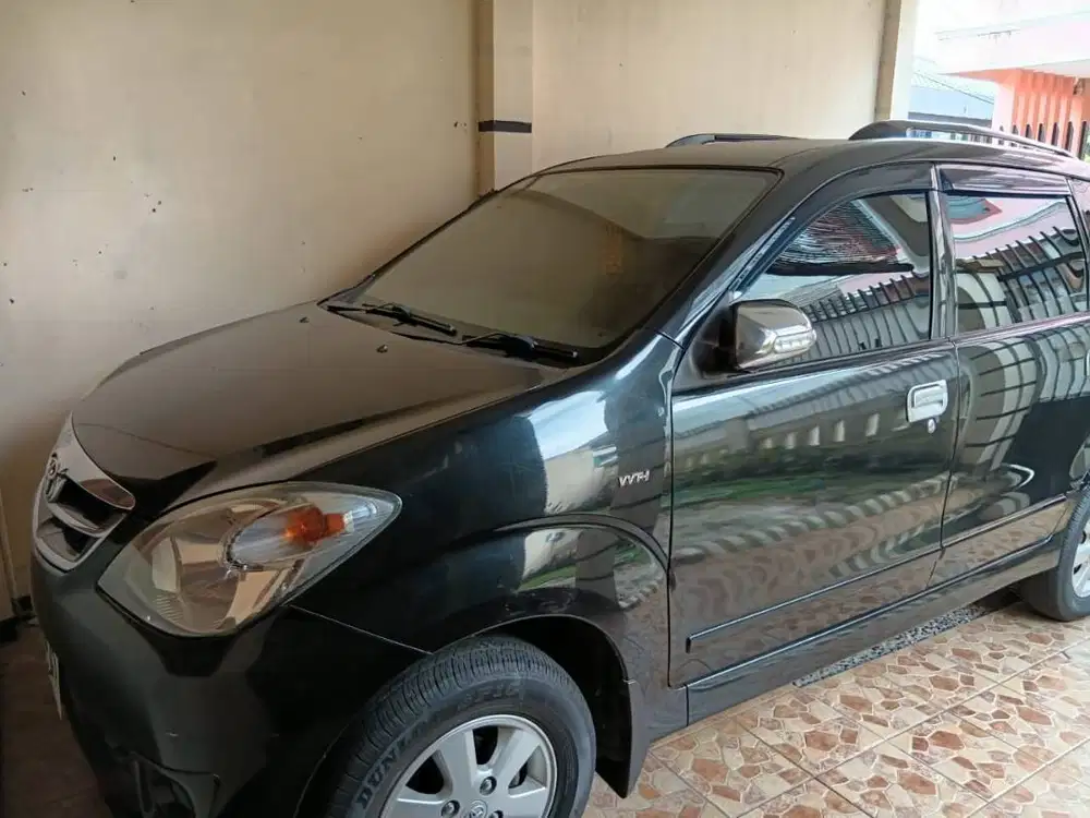Kilometer Rendah Toyota Avanza 1.3 Tipe GTahun 2010 Transmisi Manual
